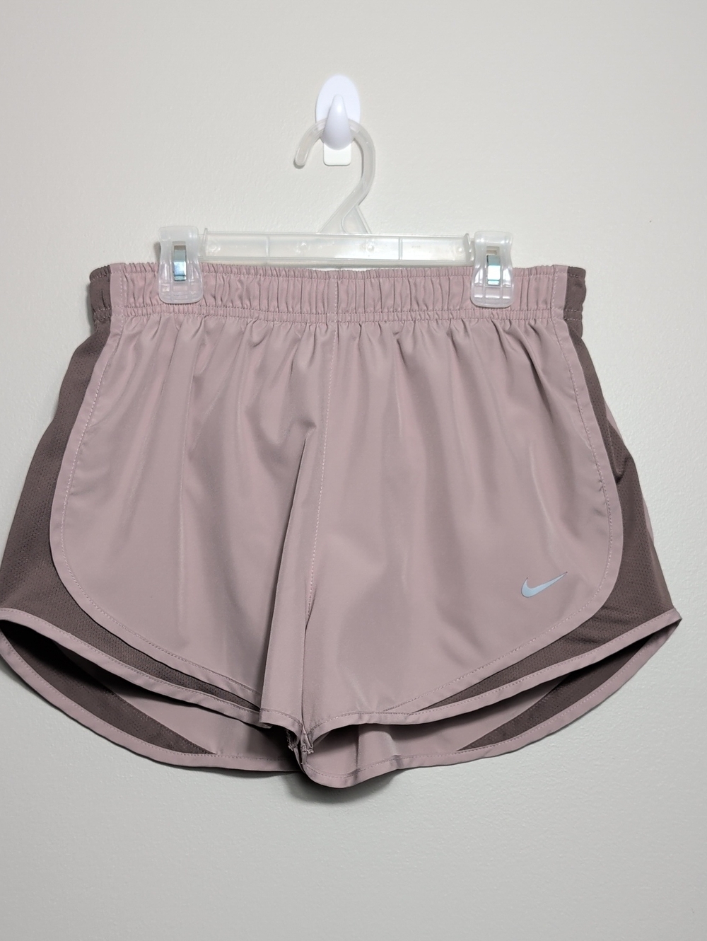 Nike Women's Brief Lined Dri-Fit Tempo Running Shorts Taupe Mocha Brown Medium